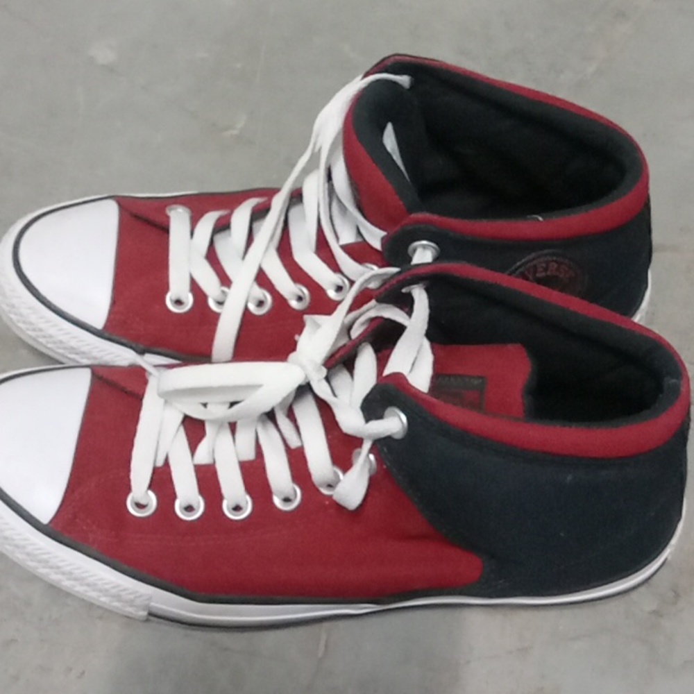 Shoes - Picture 2 of 4